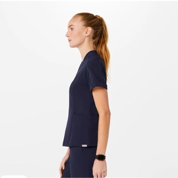 NWT Vail Half Zip Scrub Top Racing Navy PO5015 - Picture 11 of 13